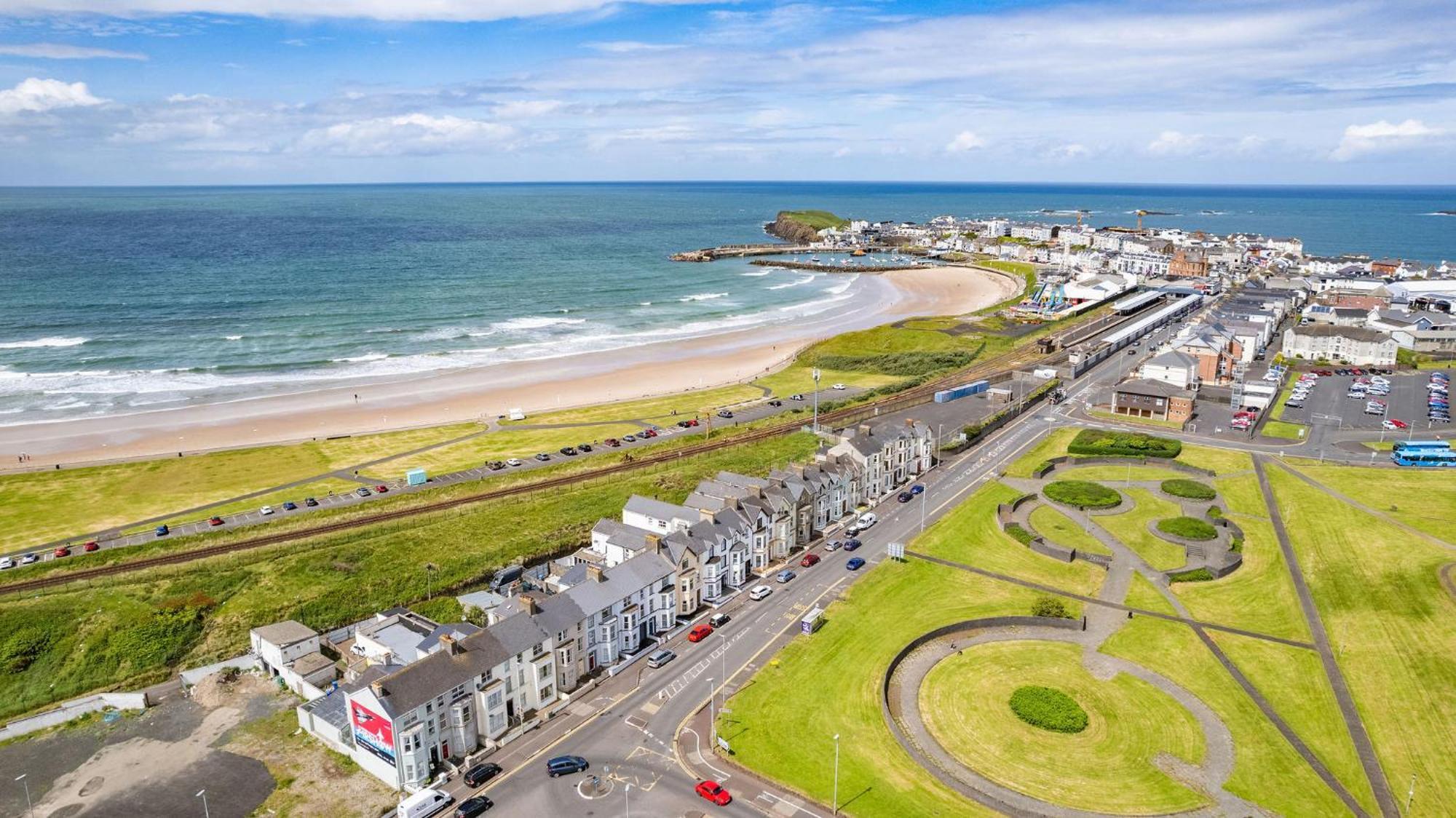 1 Dunluce Park - Portrush By The Sea Lägenhet Exteriör bild